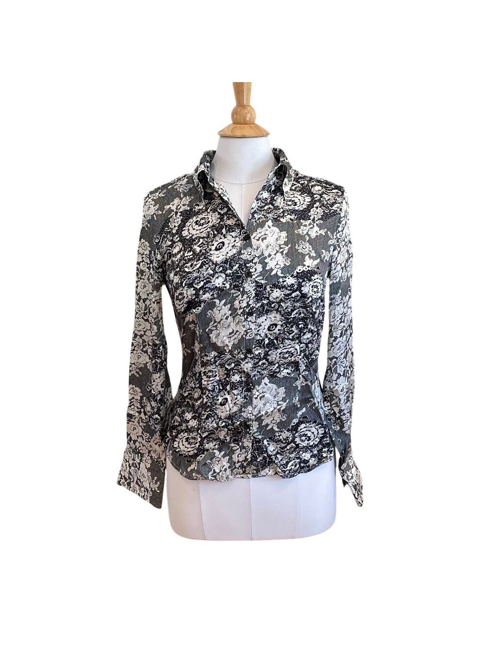 apt. 9 Silk Floral Long Sleeve Button Down Blouse, Black, White, Wide Cuff, S-M